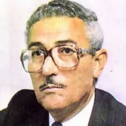 الحاج محمد اللجمي مع مجموعته